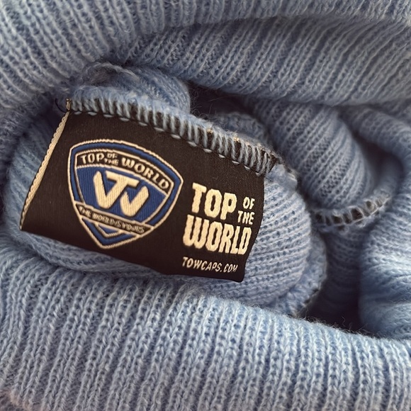 UNC beanie - Picture 2 of 2